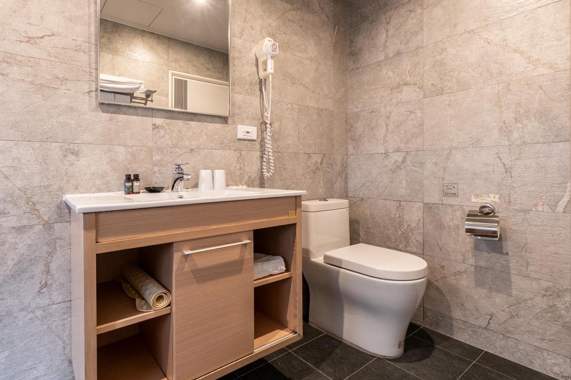 Khách sạn Guide Dadaocheng 3*
